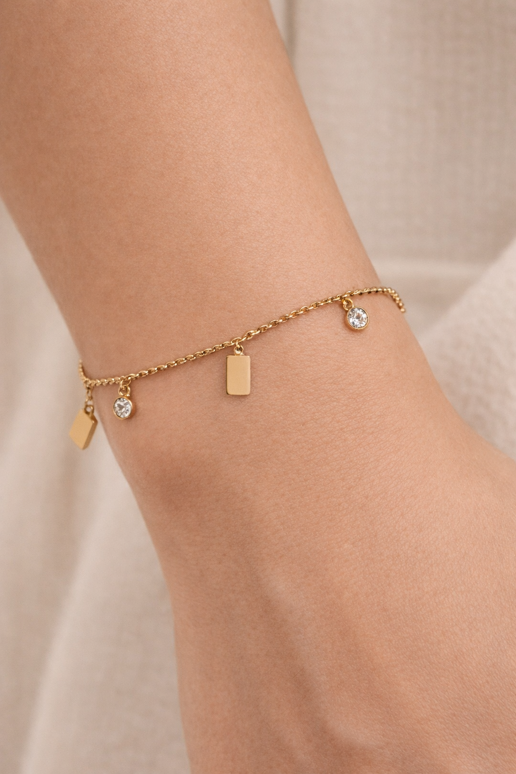 Golden Bar Sparkle Charm Bracelet