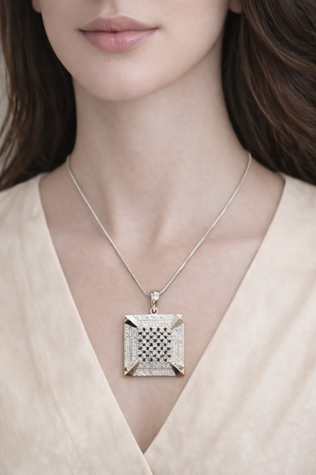 Ivory Silver Luxe Square Elegance Set