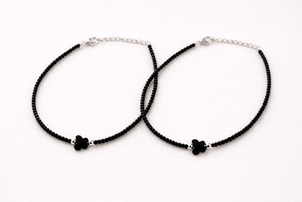 Midnight Clover Anklet